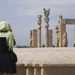 Aşkın ve Şiirin Kenti, Şiraz