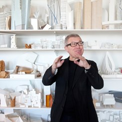 Frankfurt Sokakları Libeskind Müzikleriyle Çınlayacak